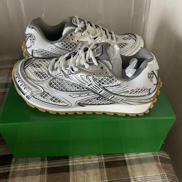 Bottega Veneta shoes - Picture 1 of 3